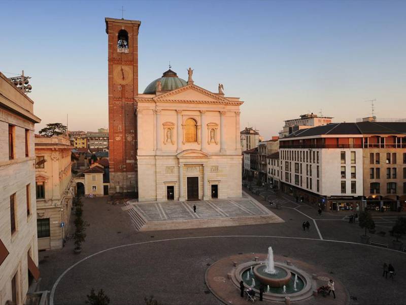 Piazza Mazzini  & Piazza della Chiesa - Casorate Sempione